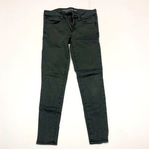 American Eagle 🦅 skinny Jeans Short Size 2 women’s